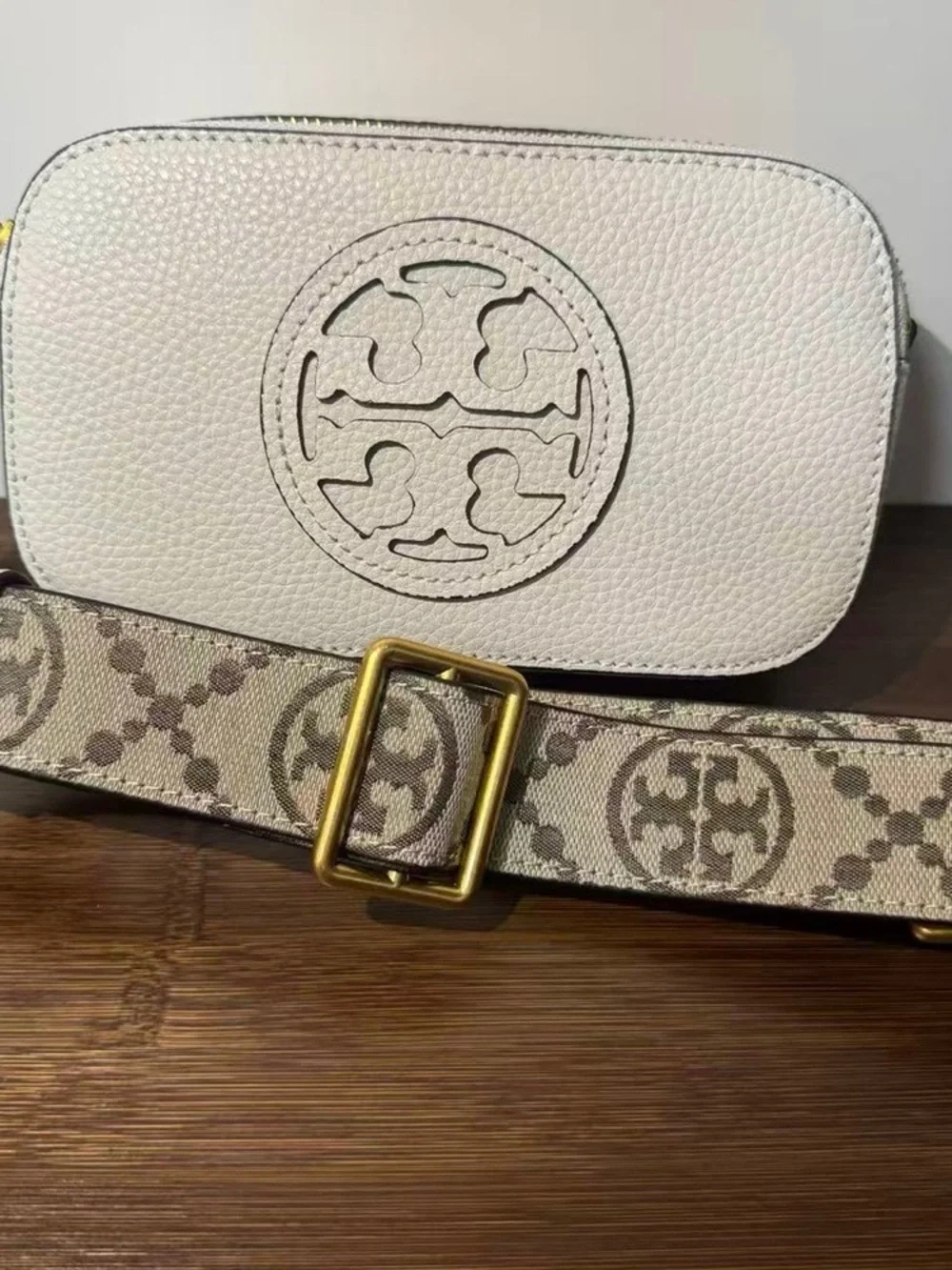 Tory Burch Mini Miller Crossbody bag✨